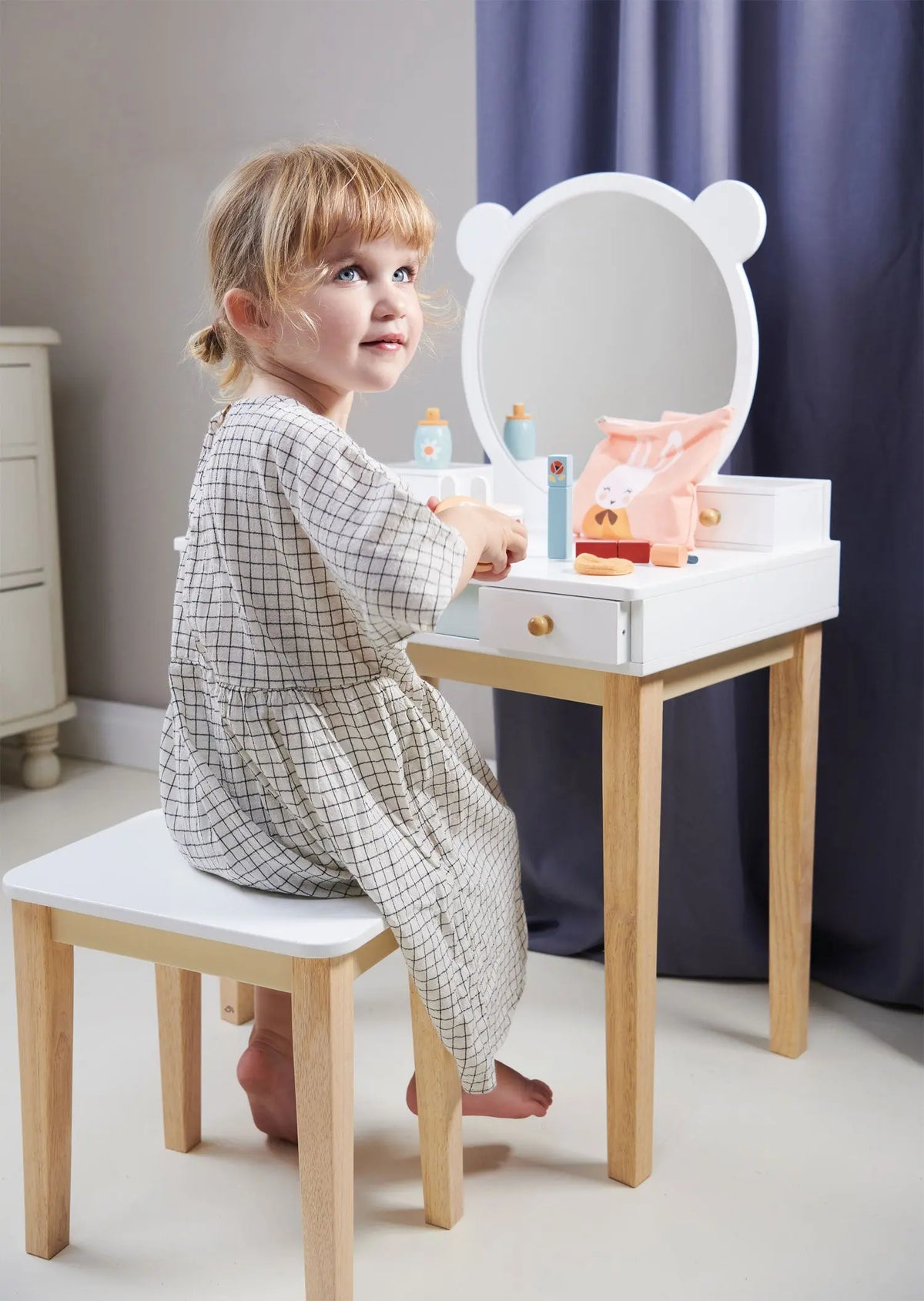 Tender Leaf Forest Dressing Table and Stool for Kids