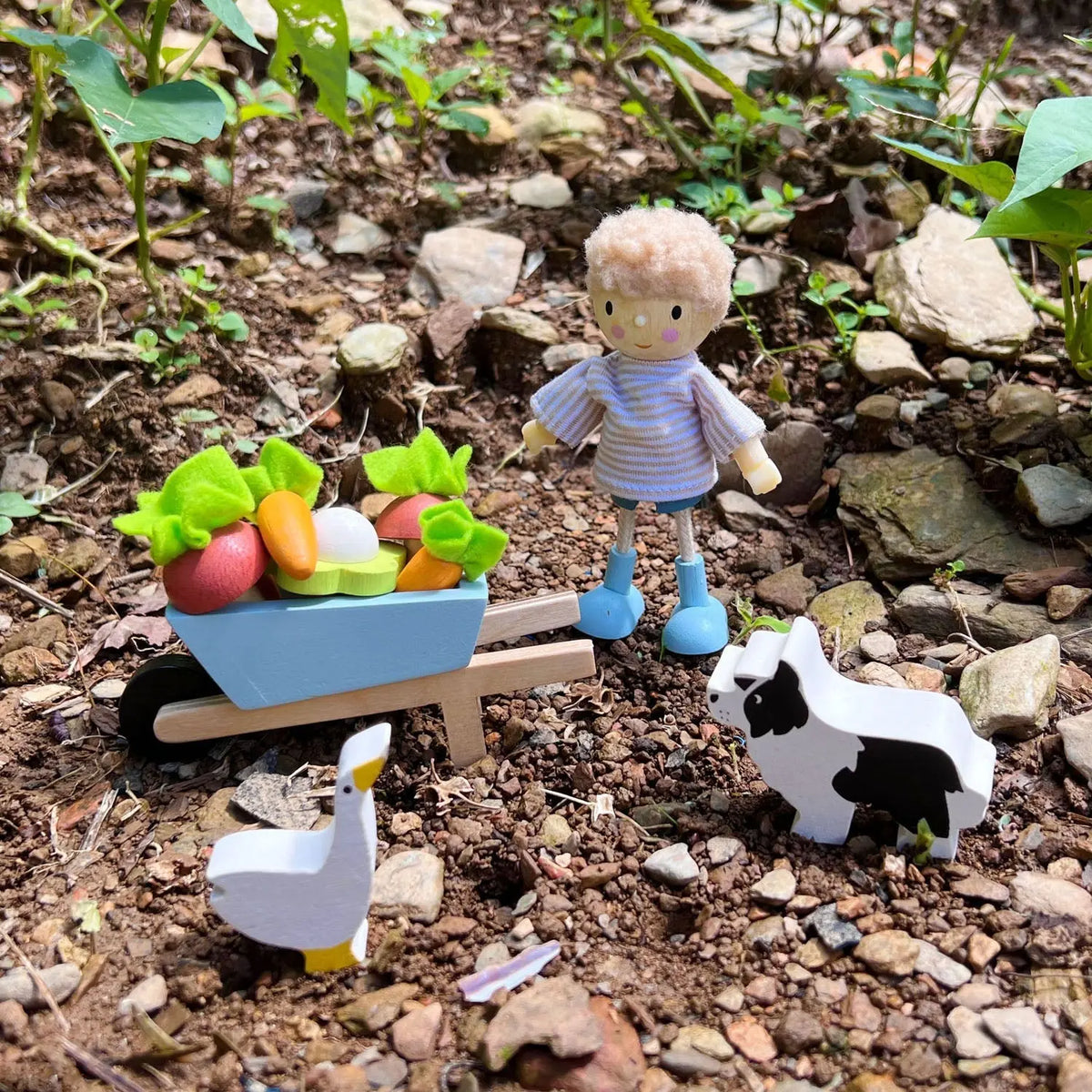 Tender Leaf Greenhouse and Garden Dollhouse Play Set