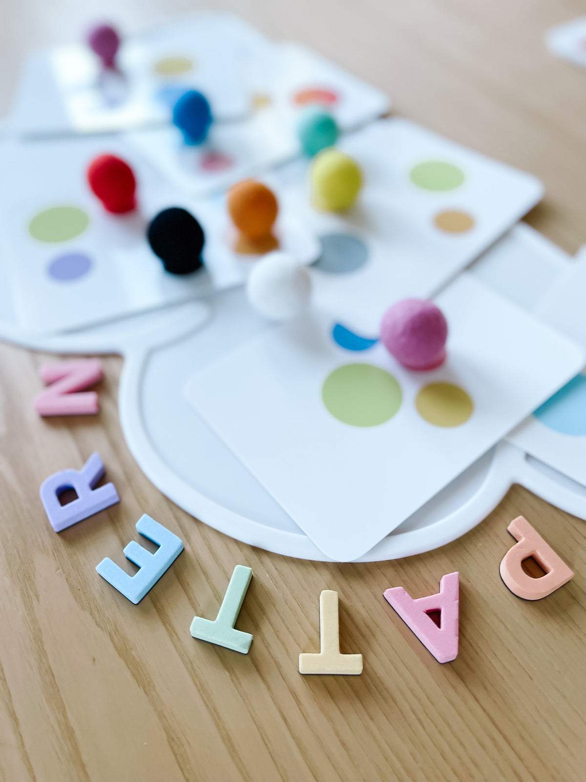 Grid Pattern Ball Flashcards - The Baby Penguin