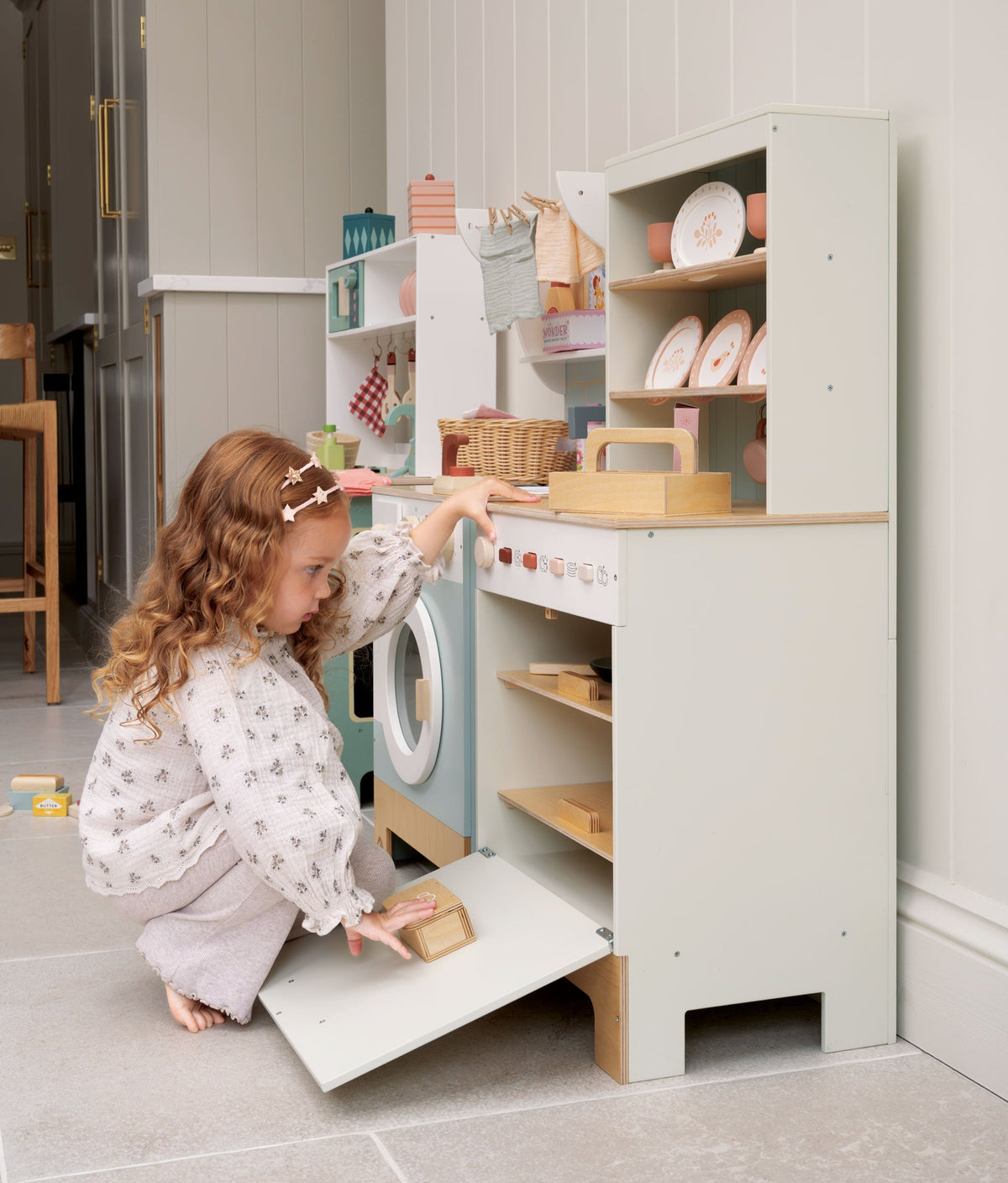 Tender Leaf Wooden Kitchen Dresser and Play Dishwasher