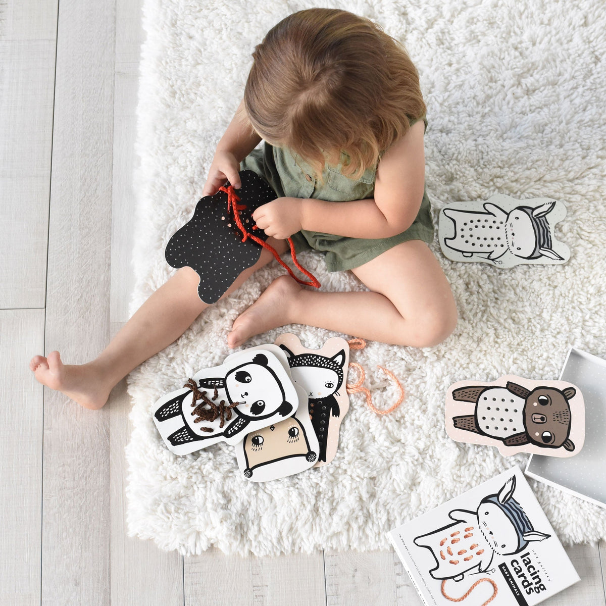 Lacing Cards - Baby Animals - The Baby Penguin