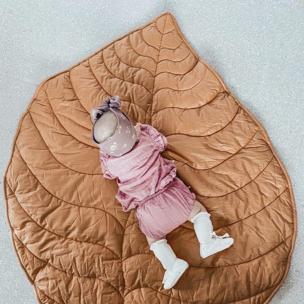 Leaf Shaped Sherpa & Cotton Baby Playmat - Camel - The Baby Penguin