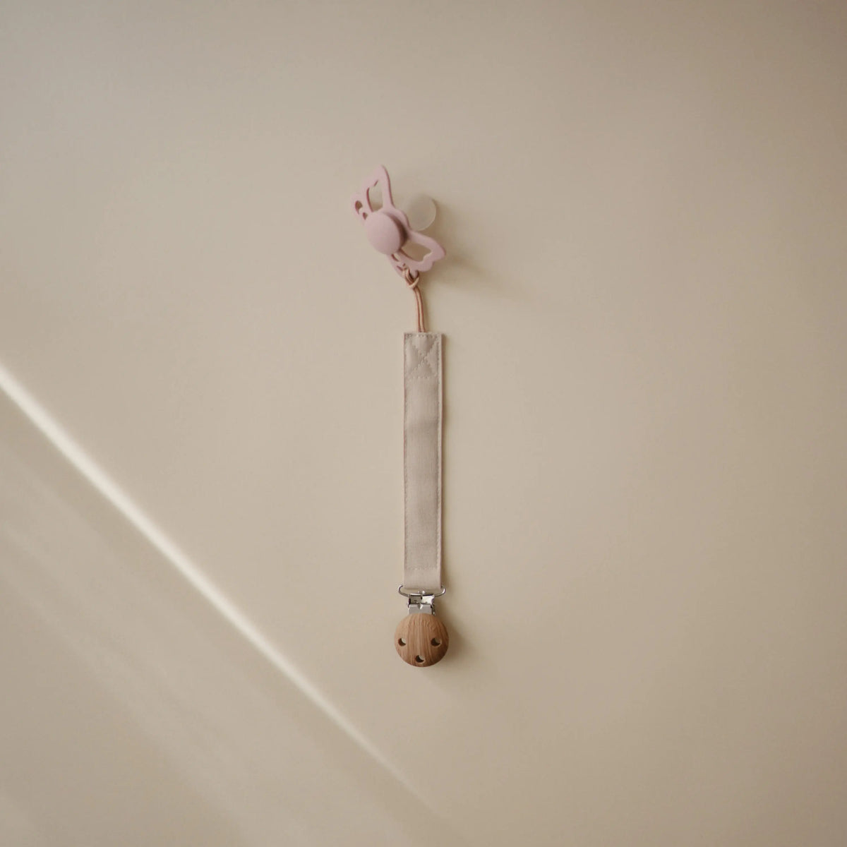 Linen Pacifier Clip 2-Pack | Pacifier Clip | The Baby Penguin