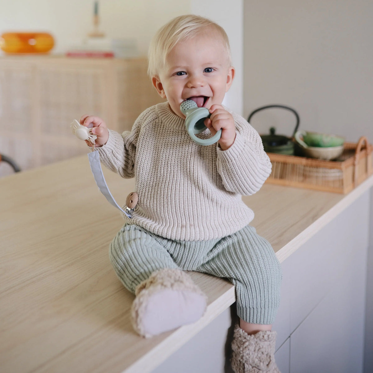 Linen Pacifier Clip 2-Pack | Pacifier Clip | The Baby Penguin