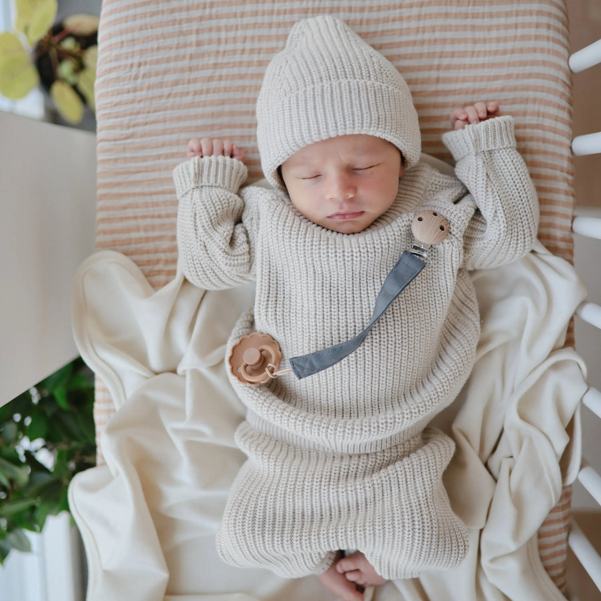 Linen Pacifier Clip 2-Pack | Pacifier Clip | The Baby Penguin
