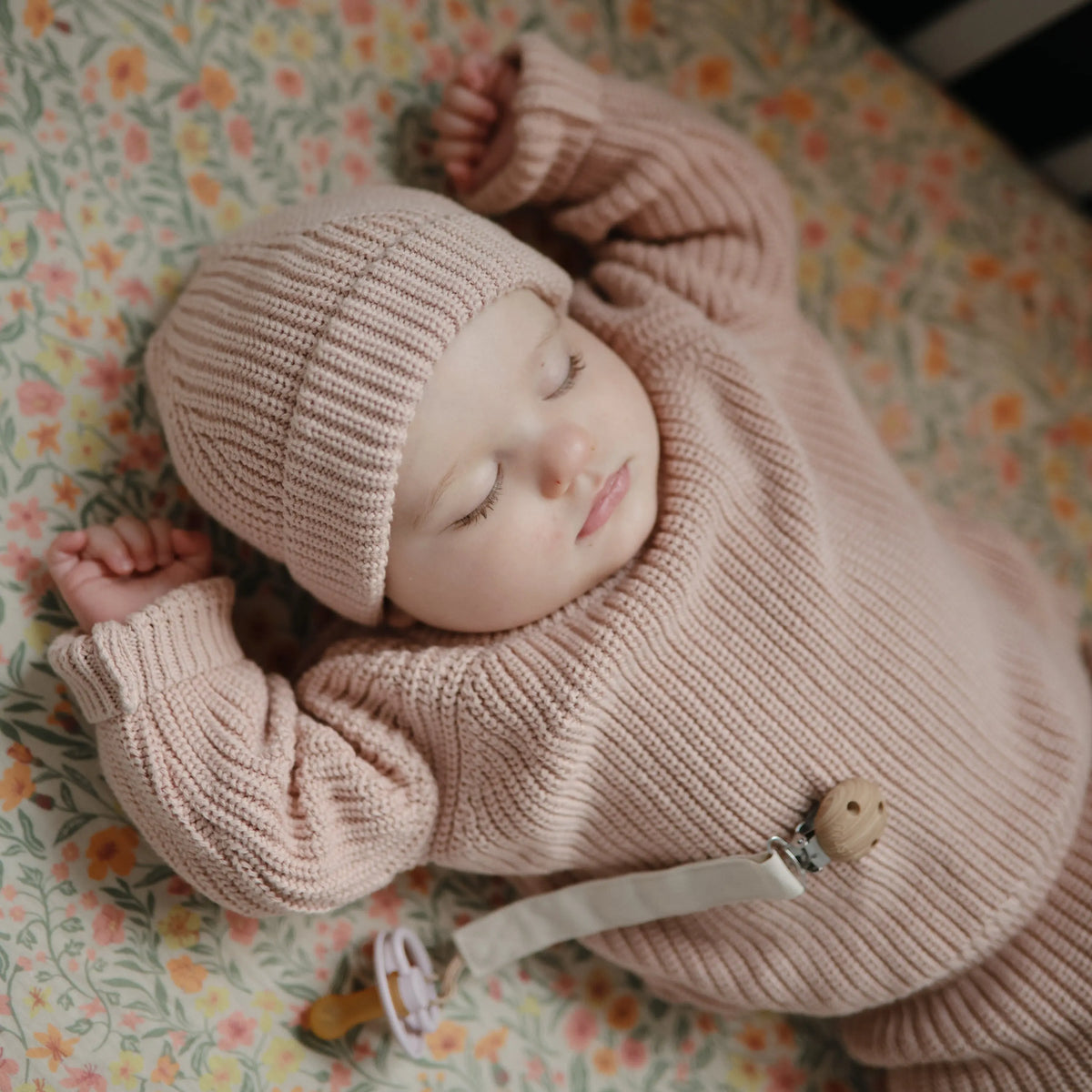 Linen Pacifier Clip 2-Pack | Pacifier Clip | The Baby Penguin