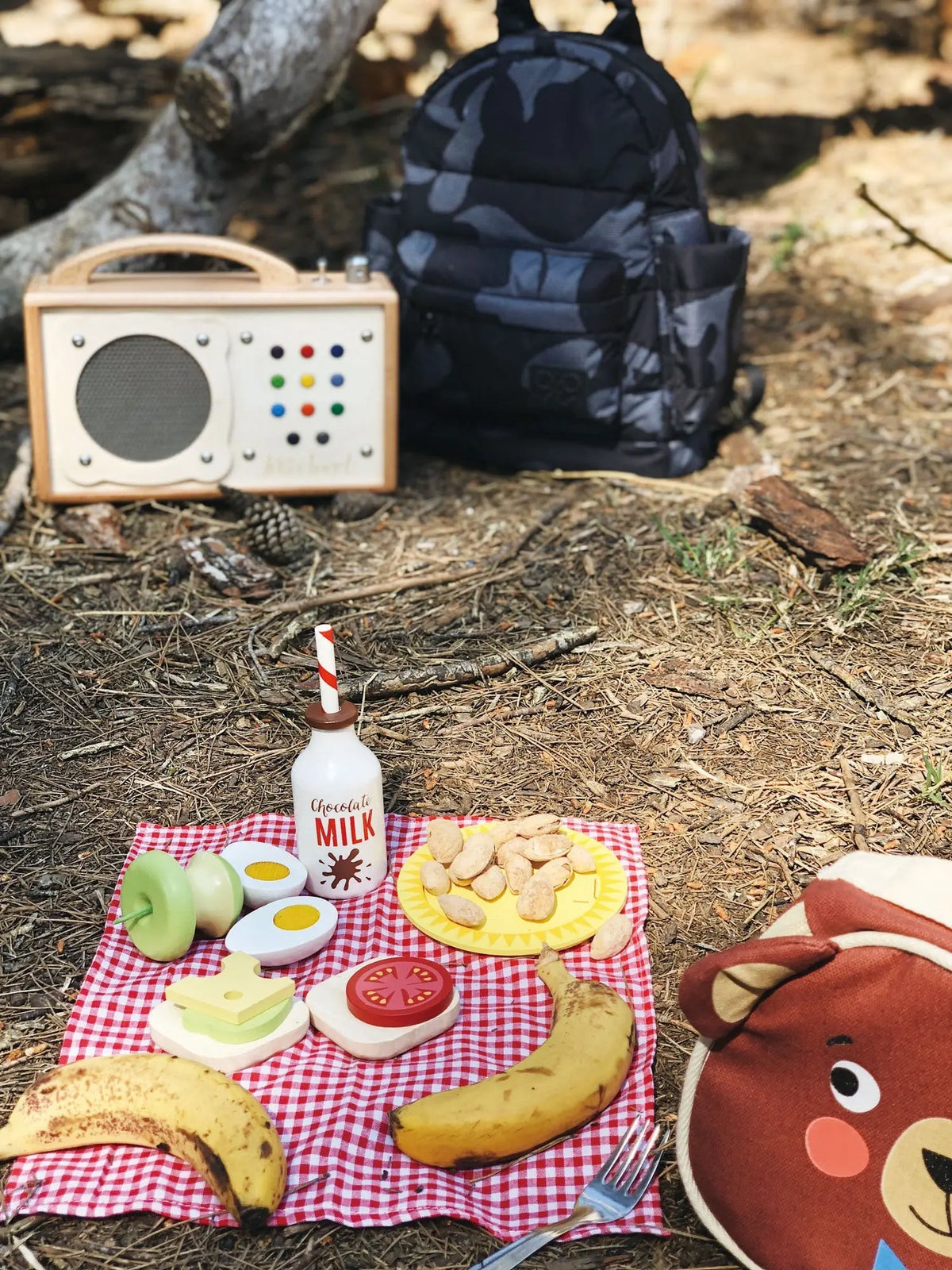 Tender Leaf Little Bear's Picnic Pretend Food Set