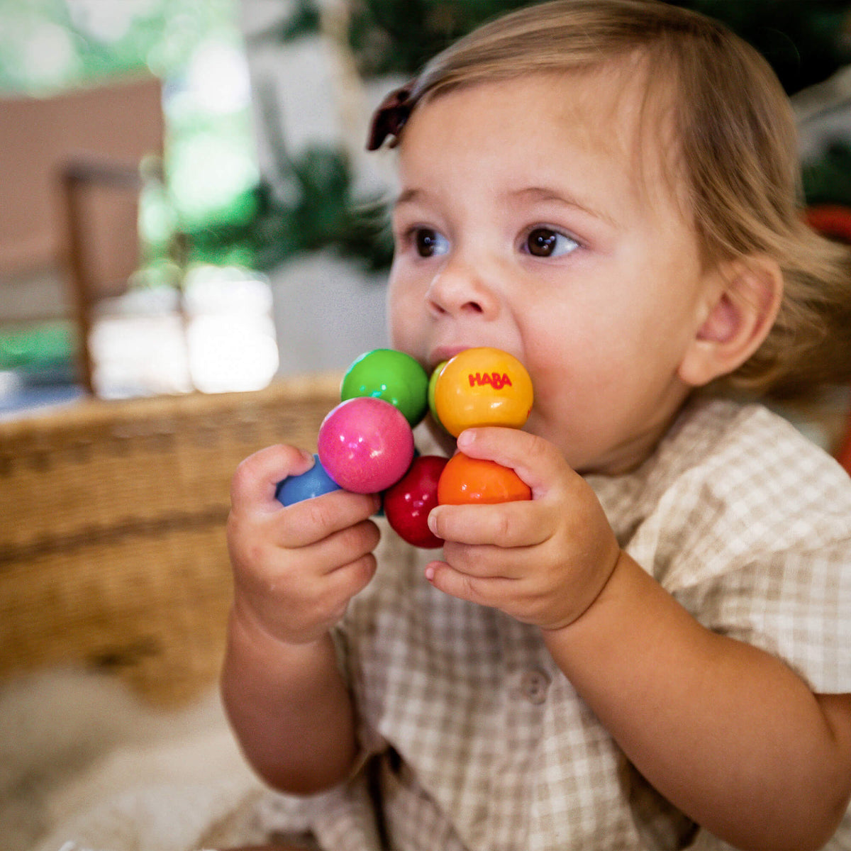 Magica Wooden Clutching Toy - The Baby Penguin