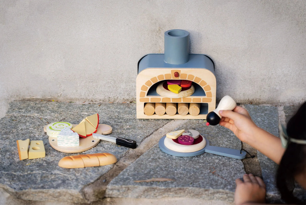 Tender Leaf Make Me a Pizza Wooden Play Oven Set