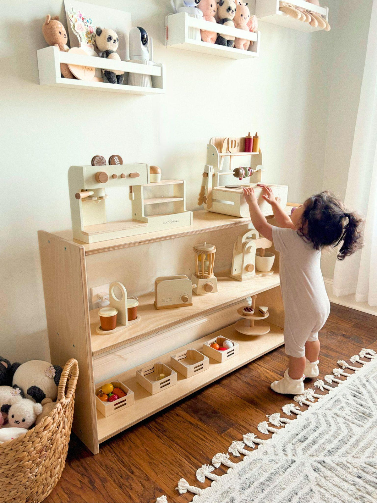 Montessori Shelf 3-Tier - The Baby Penguin