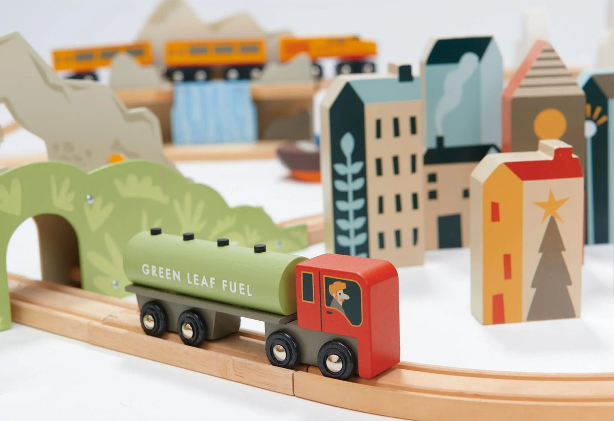 Tender Leaf Mountain View Wooden Train Set