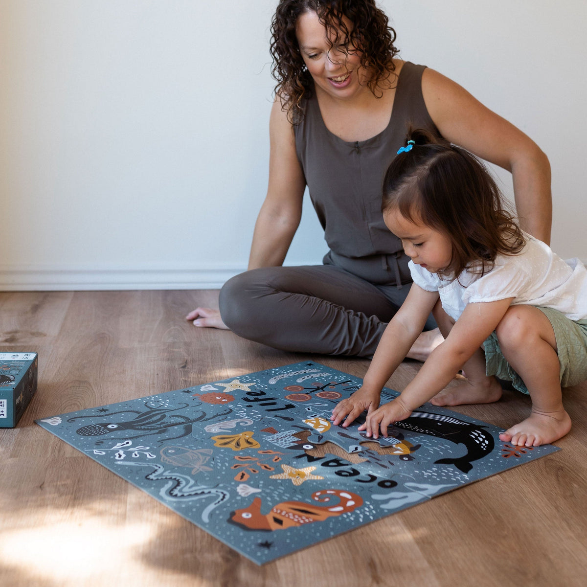 Ocean Life Floor Puzzle - The Baby Penguin