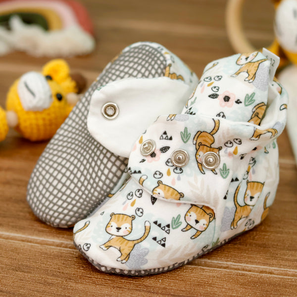 Organic Cotton Baby Booties, Non-Slip Sole, Cotton Newborn Booties Home Nursery Shoes, Cats - The Baby Penguin