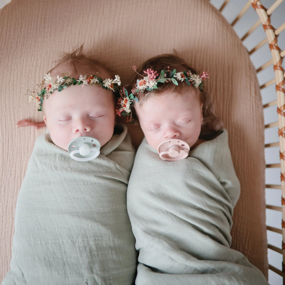 Organic Cotton Muslin Swaddle Blanket | Swaddle | The Baby Penguin