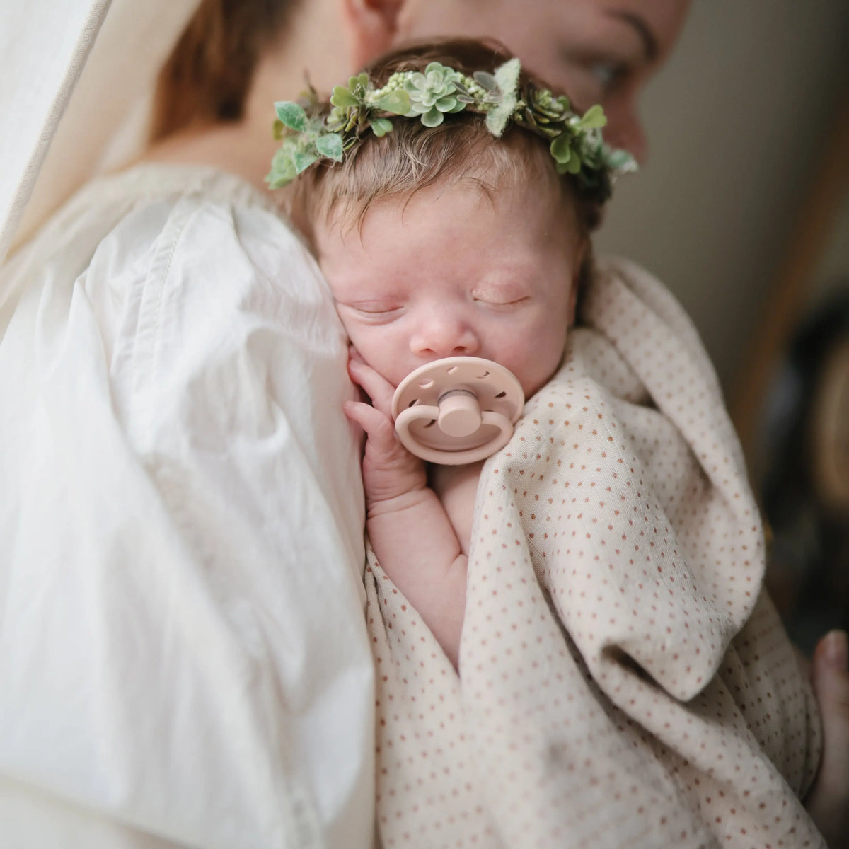 Organic Cotton Muslin Swaddle Blanket | Swaddle | The Baby Penguin