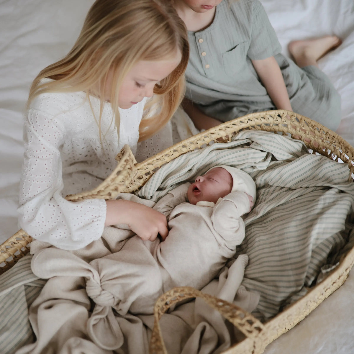 Organic Cotton Muslin Swaddle Blanket | Swaddle | The Baby Penguin