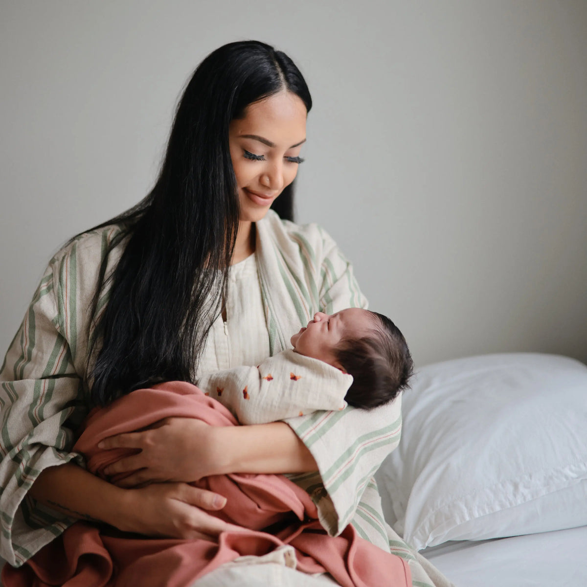 Organic Cotton Muslin Swaddle Blanket | Swaddle | The Baby Penguin