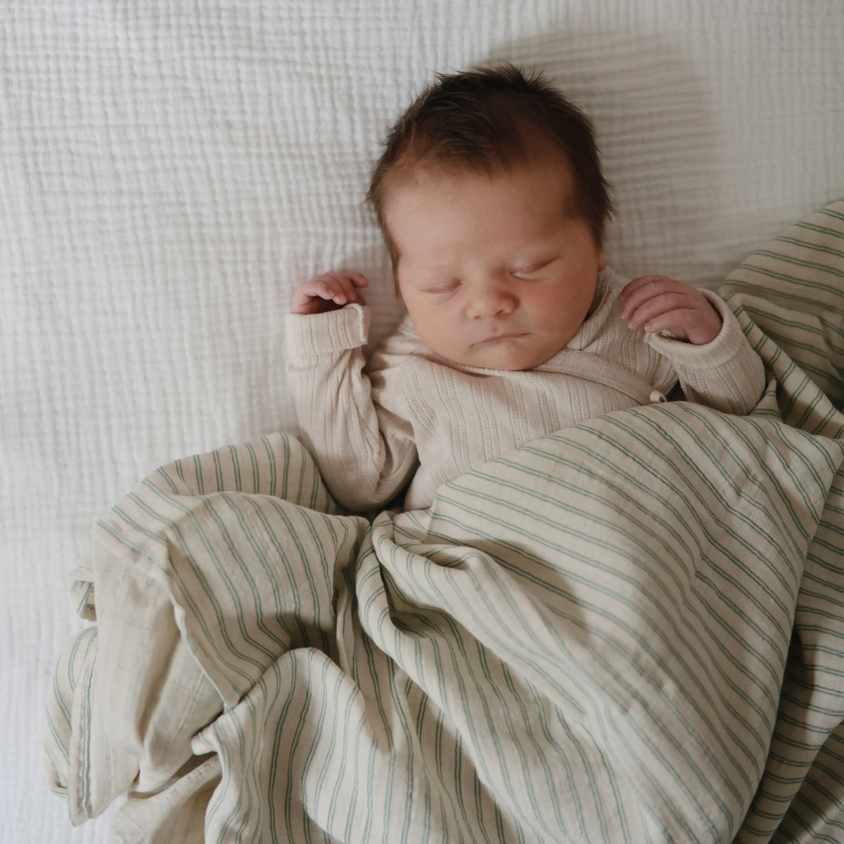Organic Cotton Muslin Swaddle Blanket | Swaddle | The Baby Penguin
