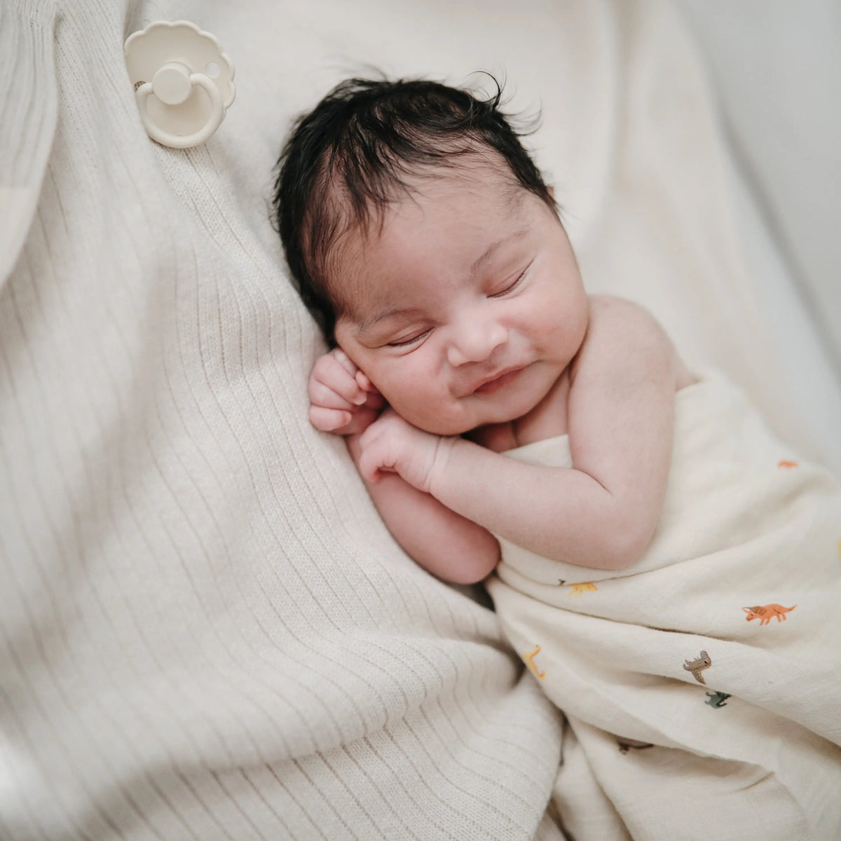 Organic Cotton Muslin Swaddle Blanket | Swaddle | The Baby Penguin
