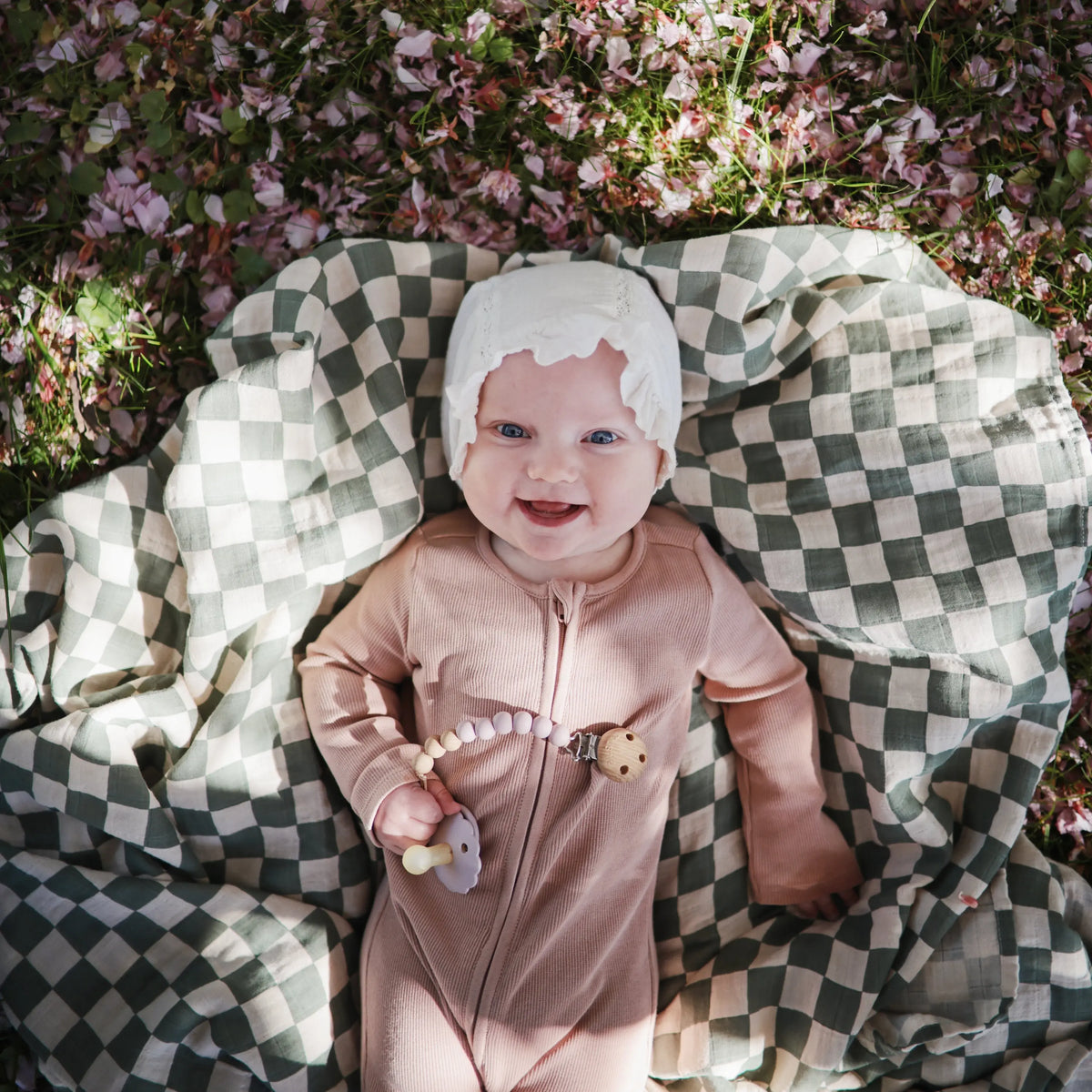 Organic Cotton Muslin Swaddle Blanket | Swaddle | The Baby Penguin
