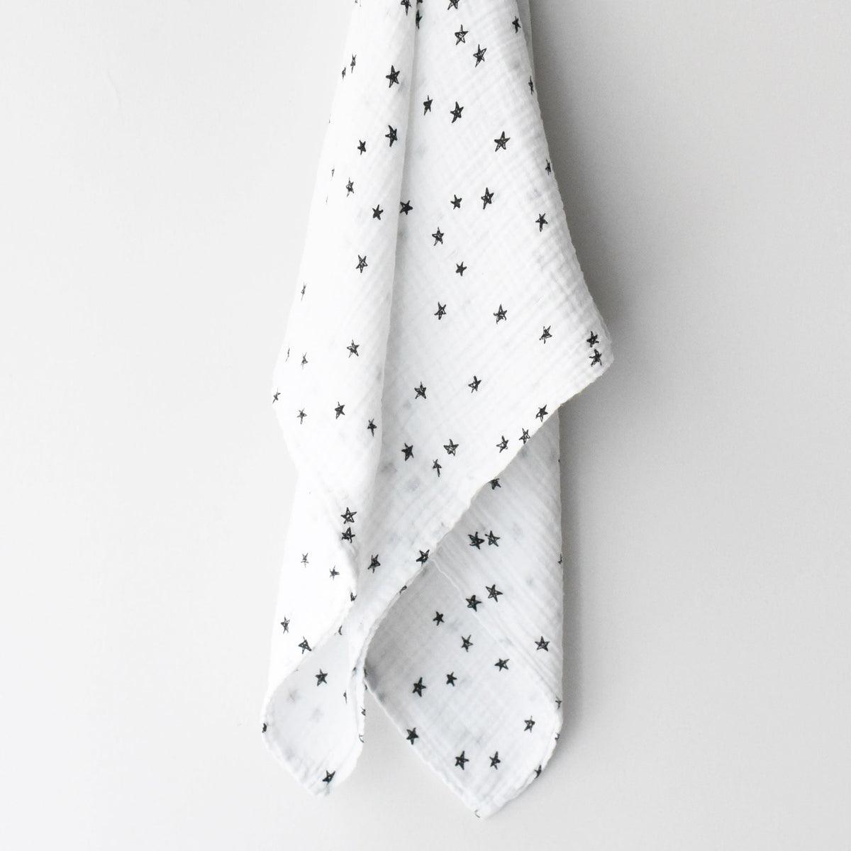 Organic Muslin Swaddle - Stars - The Baby Penguin