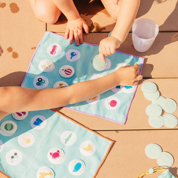 Quut Travel Games – Bingo/Lotocolor Color-Matching Game - The Baby Penguin