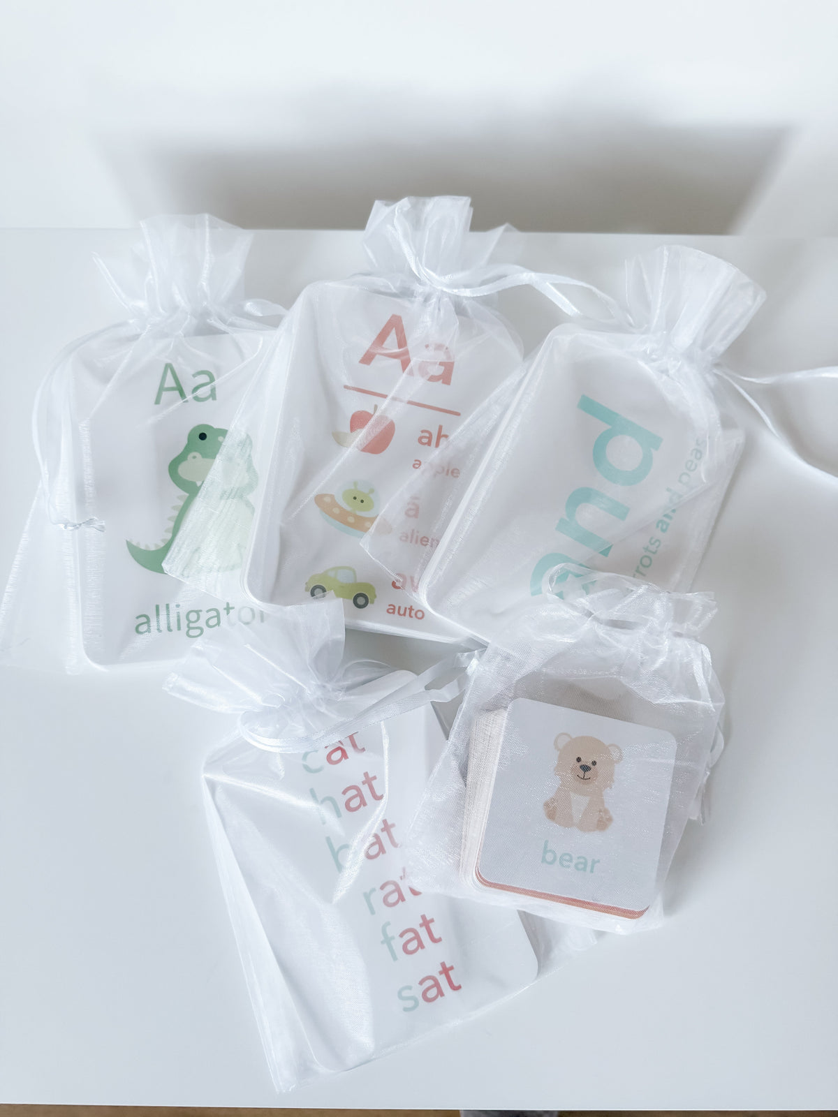Reading Flashcards Bundle - The Baby Penguin