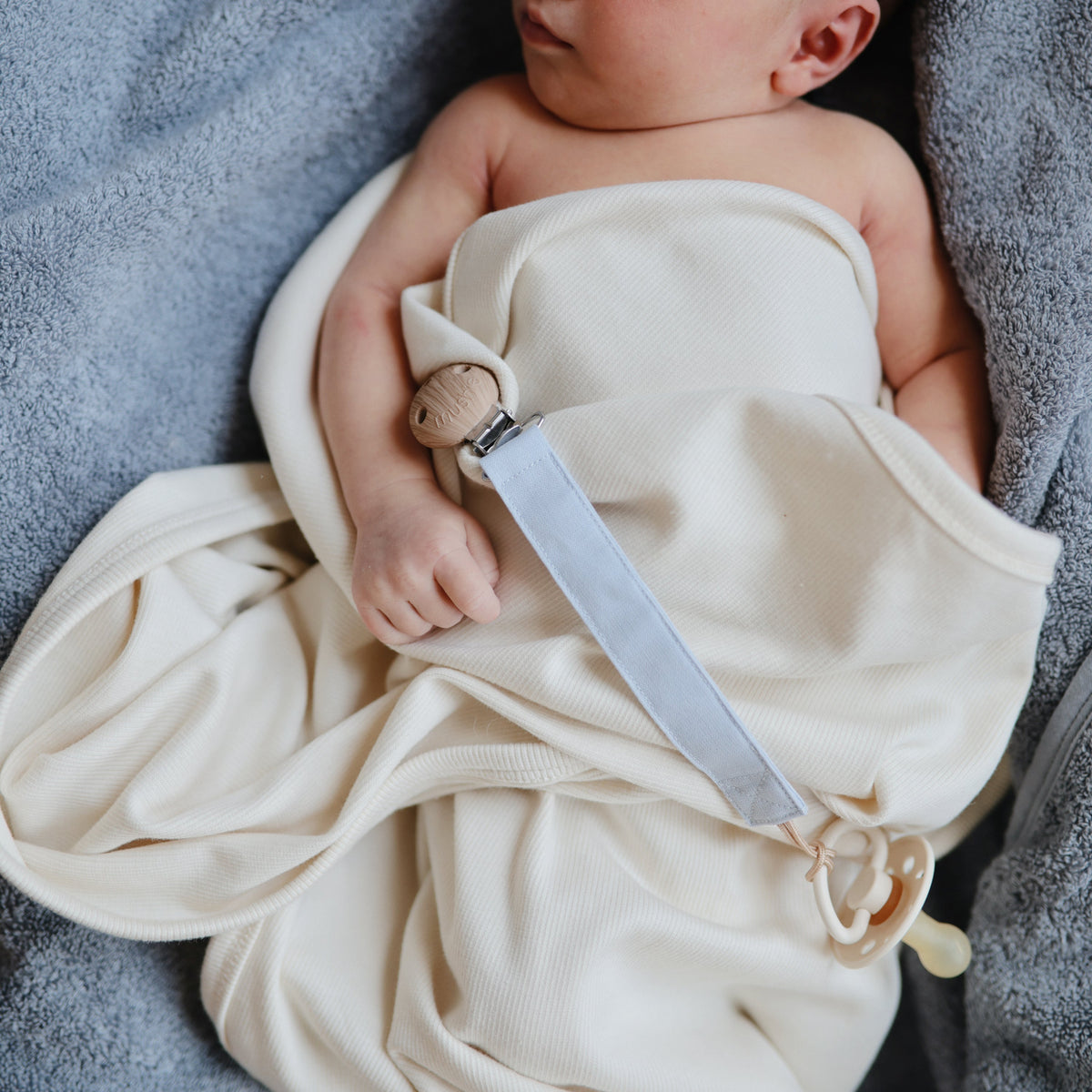 Ribbed Baby Blanket - The Baby Penguin