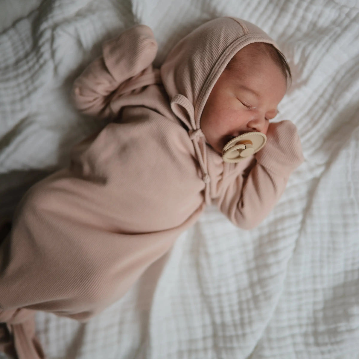Ribbed Baby Bonnet | Baby Clothes | The Baby Penguin