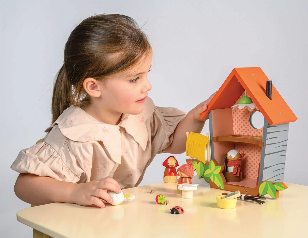 Tender Leaf Robin's Nest Box Wooden Bird Play Set