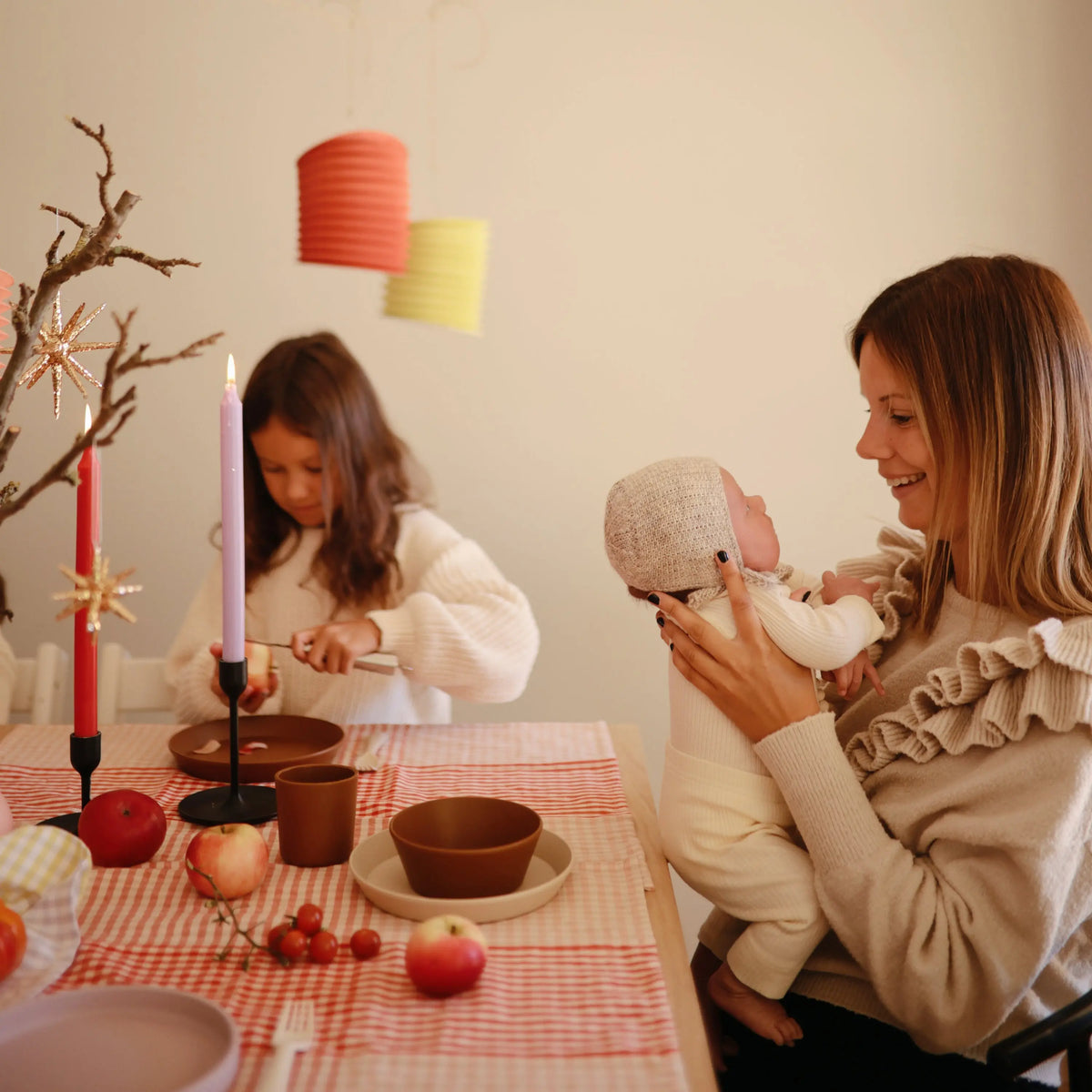 Round Dinnerware Plates | Dinnerware | The Baby Penguin