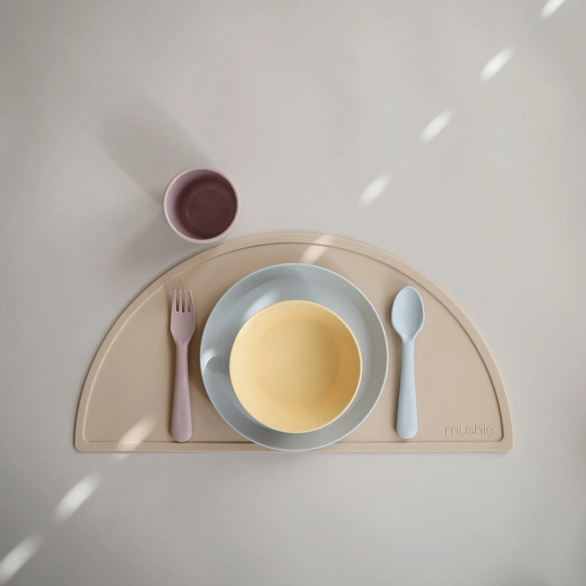Round Dinnerware Plates | Dinnerware | The Baby Penguin