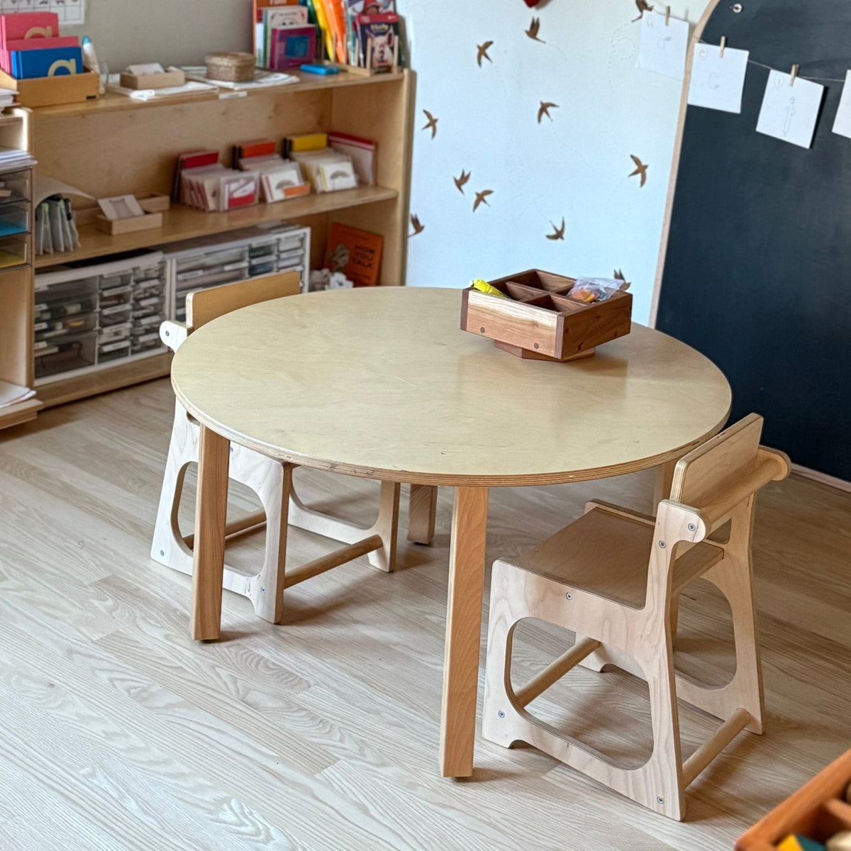 Round Table - The Baby Penguin