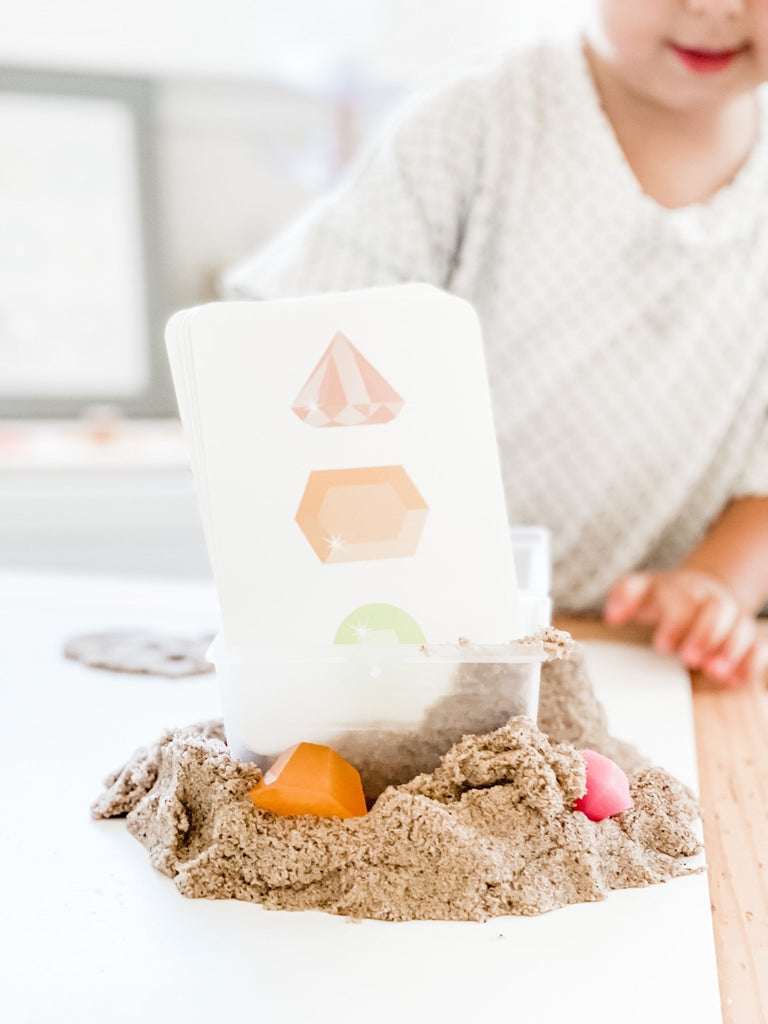 Sand Treasure Flashcards - The Baby Penguin