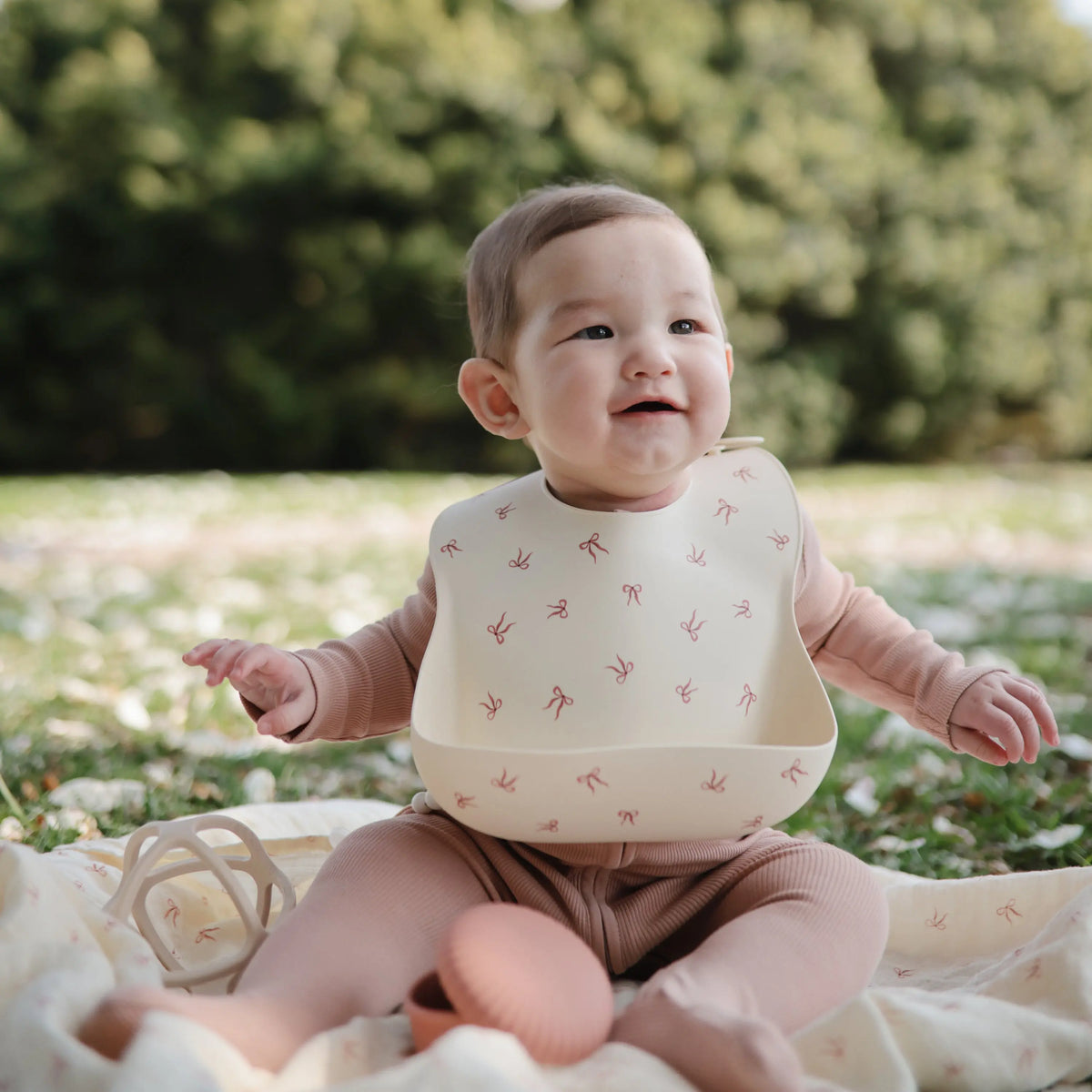 Silicone Baby Bib | Silicone Bib | The Baby Penguin