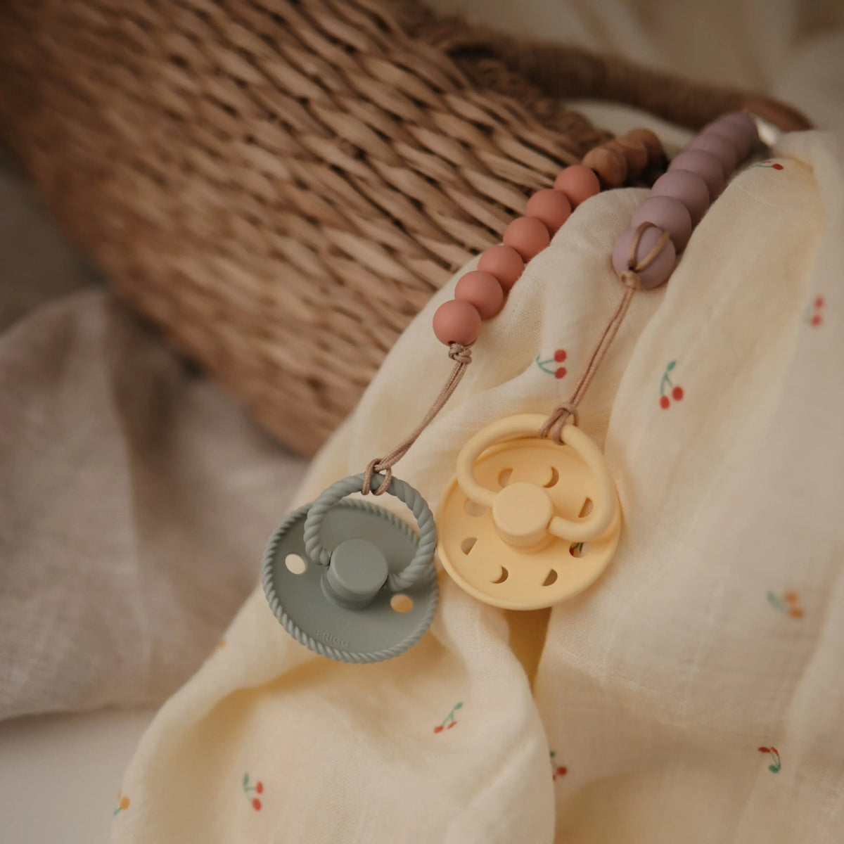 Silicone Pacifier Clip | Eva | Pacifier Clip | The Baby Penguin