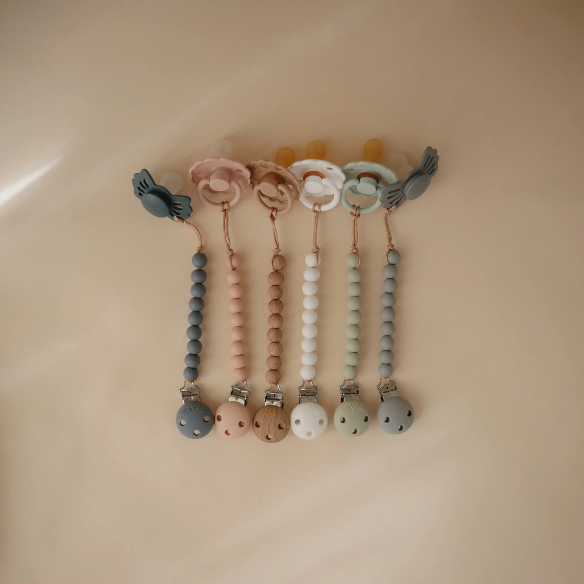 Silicone Pacifier Clip | Hera | Pacifier Clip | The Baby Penguin