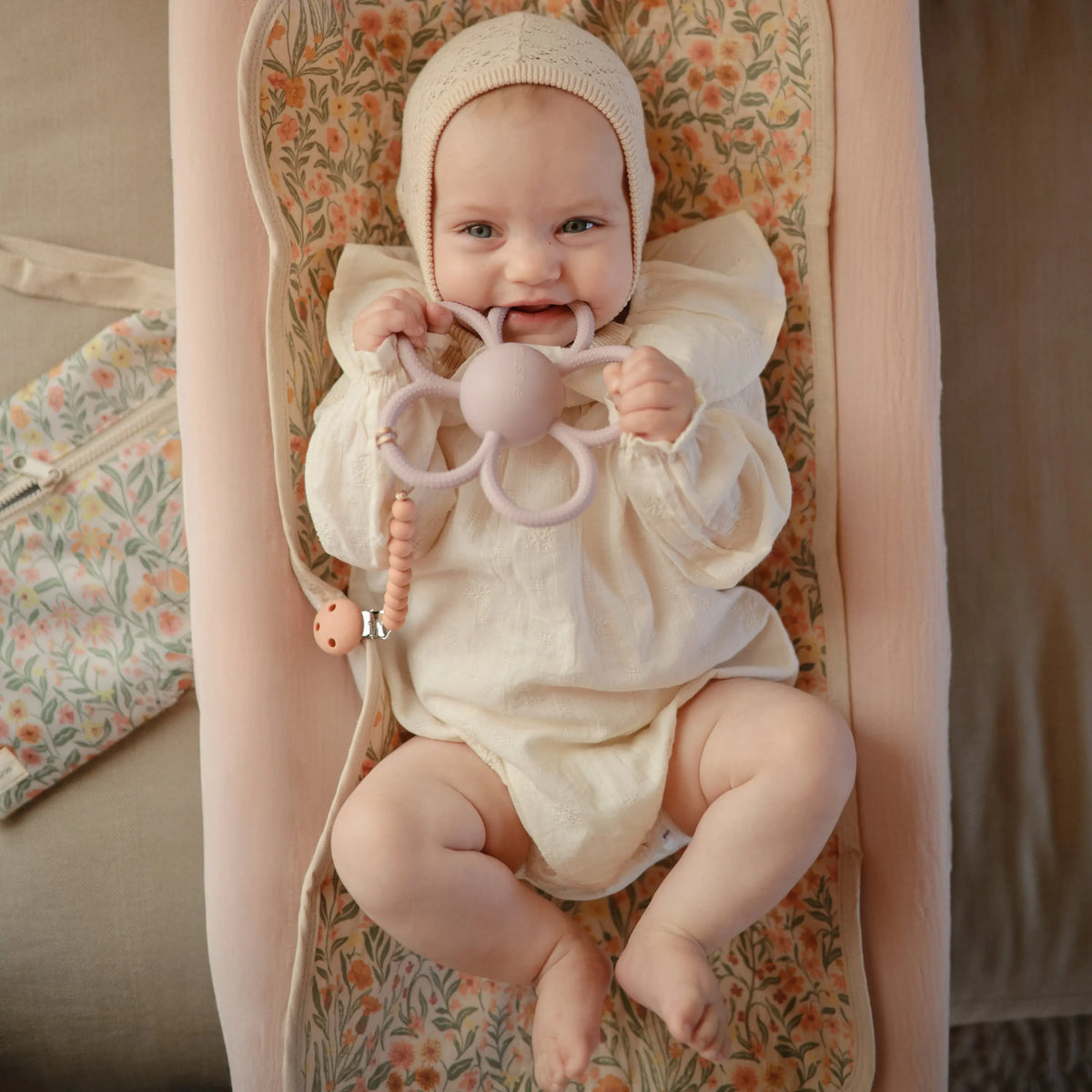 Silicone Pacifier Clip | Hera | Pacifier Clip | The Baby Penguin