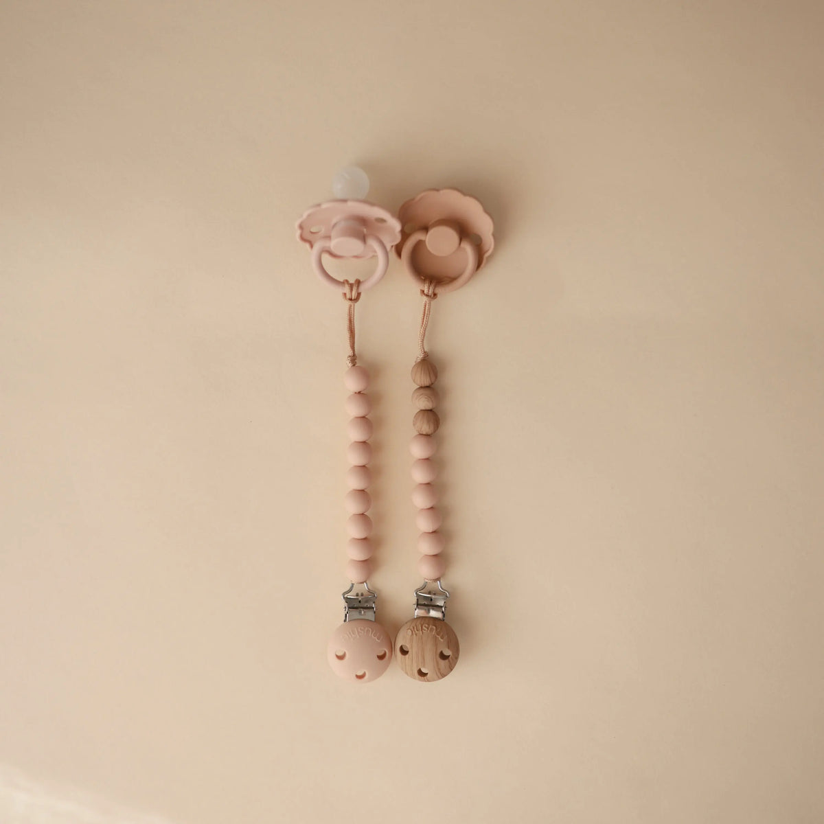Silicone Pacifier Clip | Hera | Pacifier Clip | The Baby Penguin