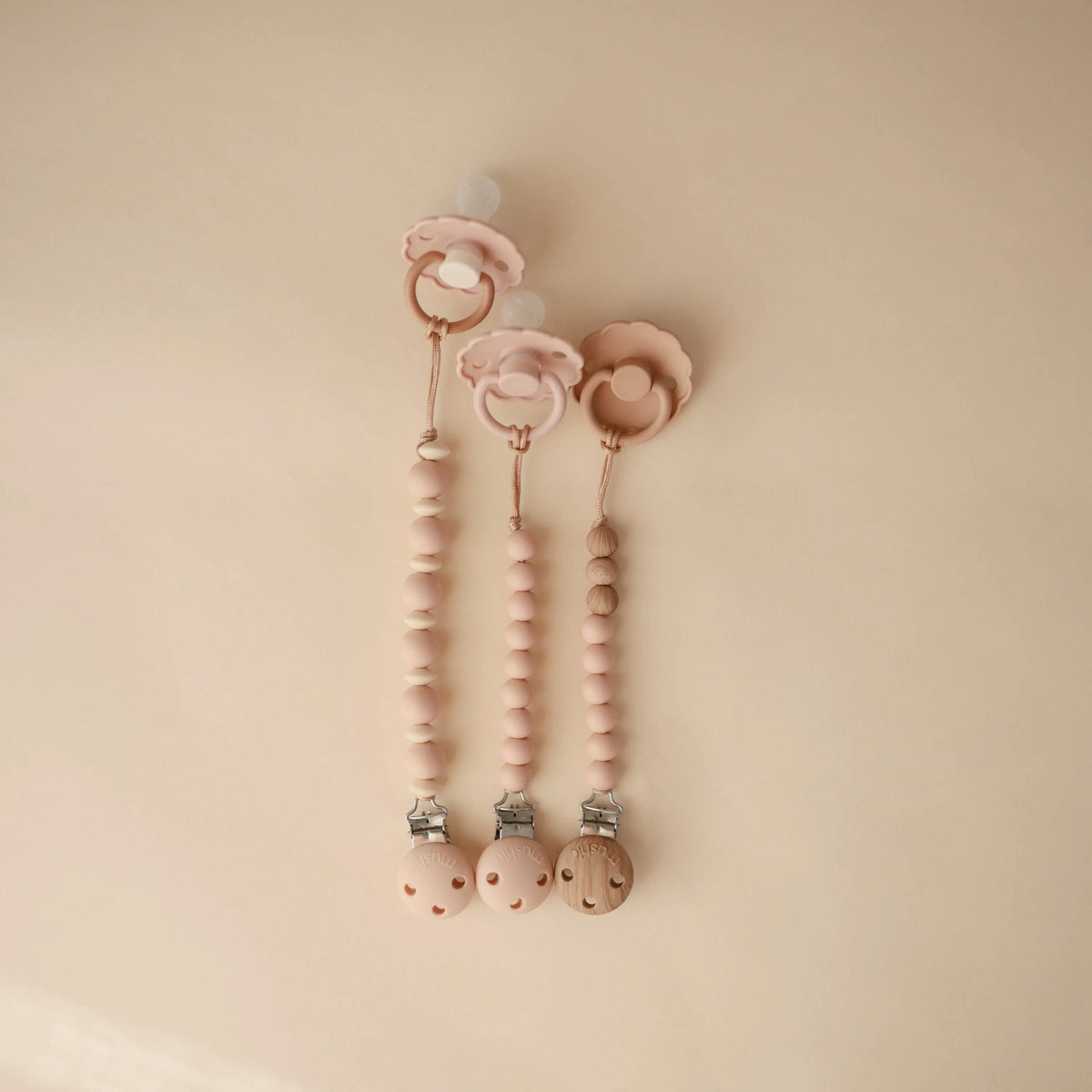 Silicone Pacifier Clip | Hera | Pacifier Clip | The Baby Penguin