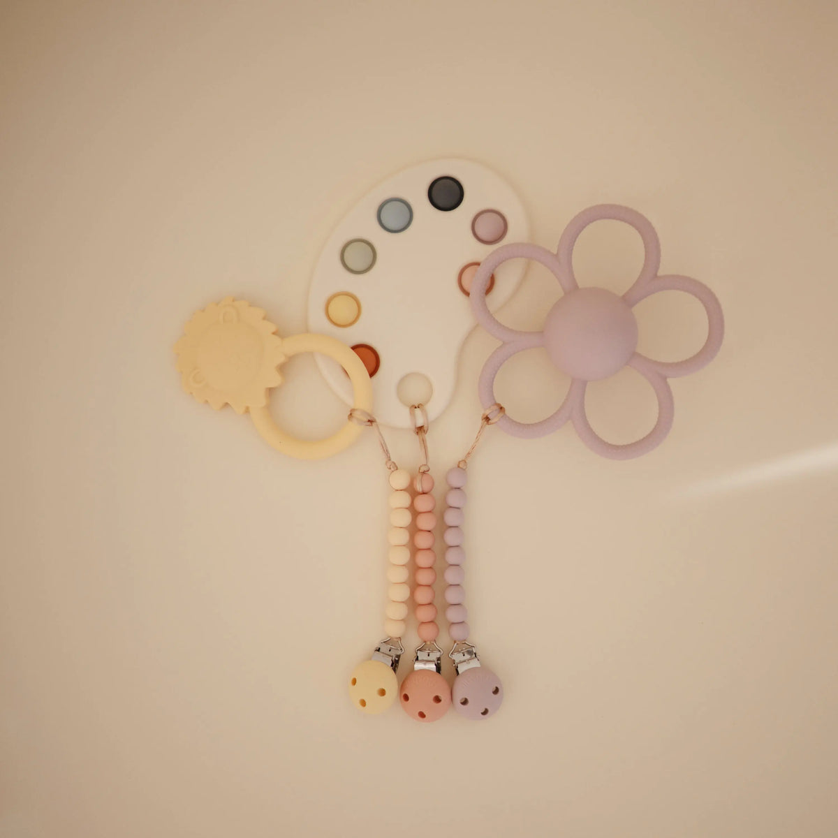 Silicone Pacifier Clip | Hera | Pacifier Clip | The Baby Penguin