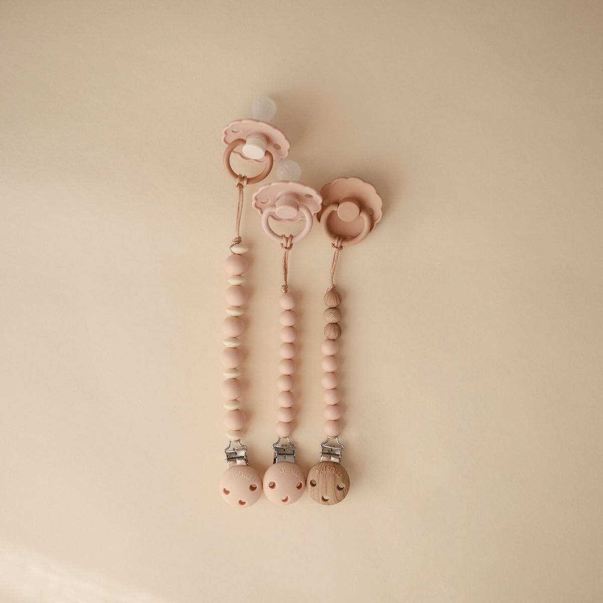Silicone Pacifier Clip | Luna - The Baby Penguin