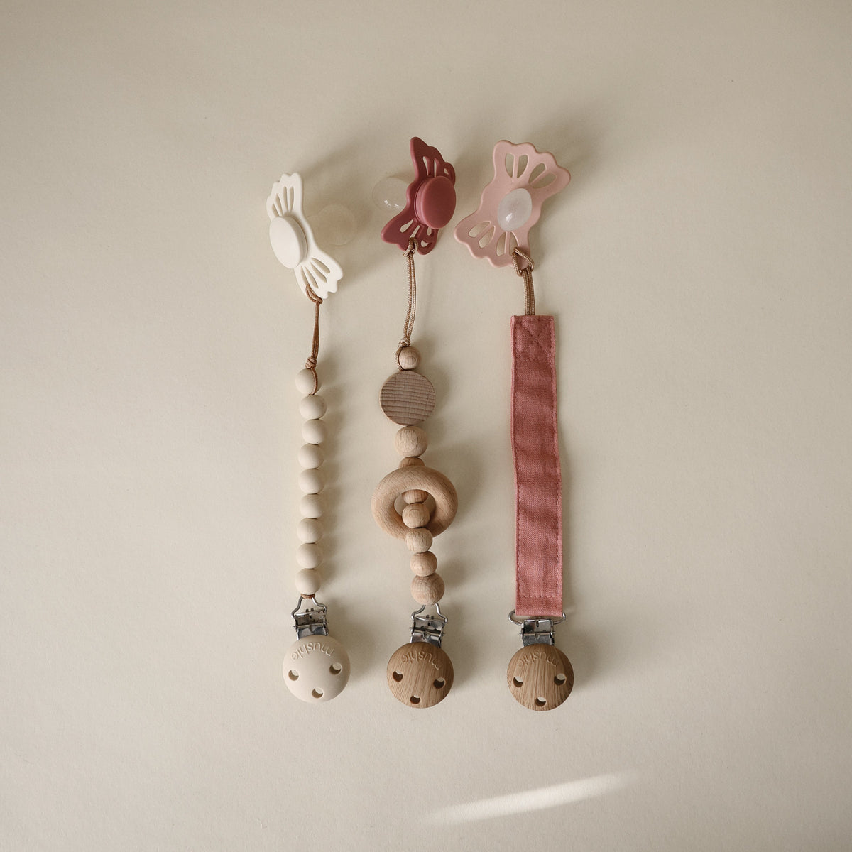 Silicone Pacifier Clip | Mila - The Baby Penguin