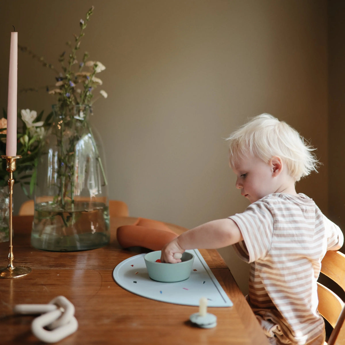 Silicone Suction Bowl | silicone tableware | The Baby Penguin