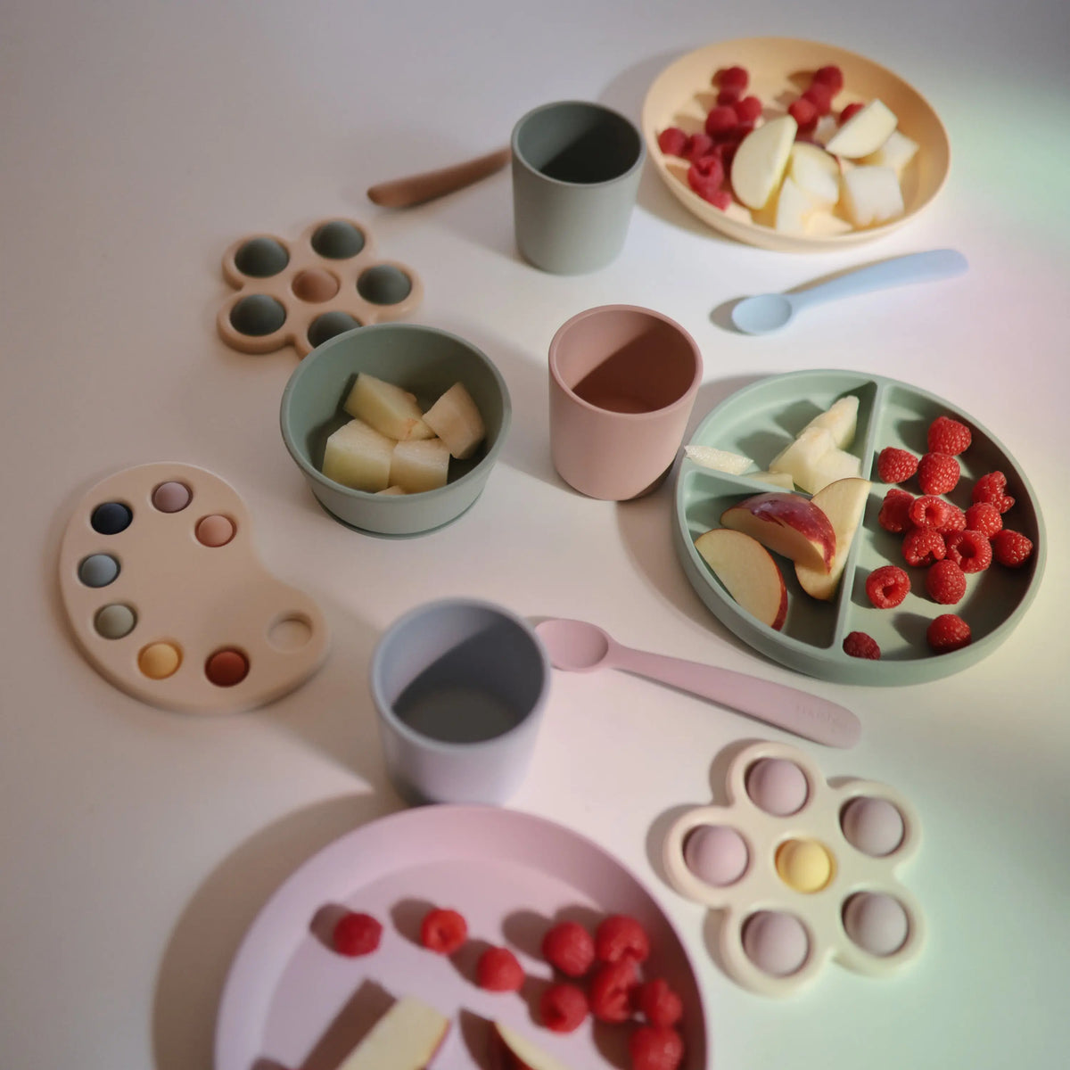 Silicone Suction Bowl | silicone tableware | The Baby Penguin