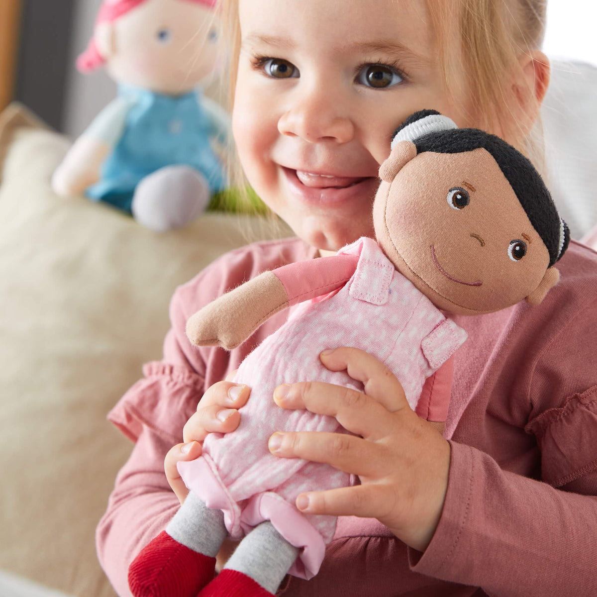 Snug Up Doll Rumbi - The Baby Penguin
