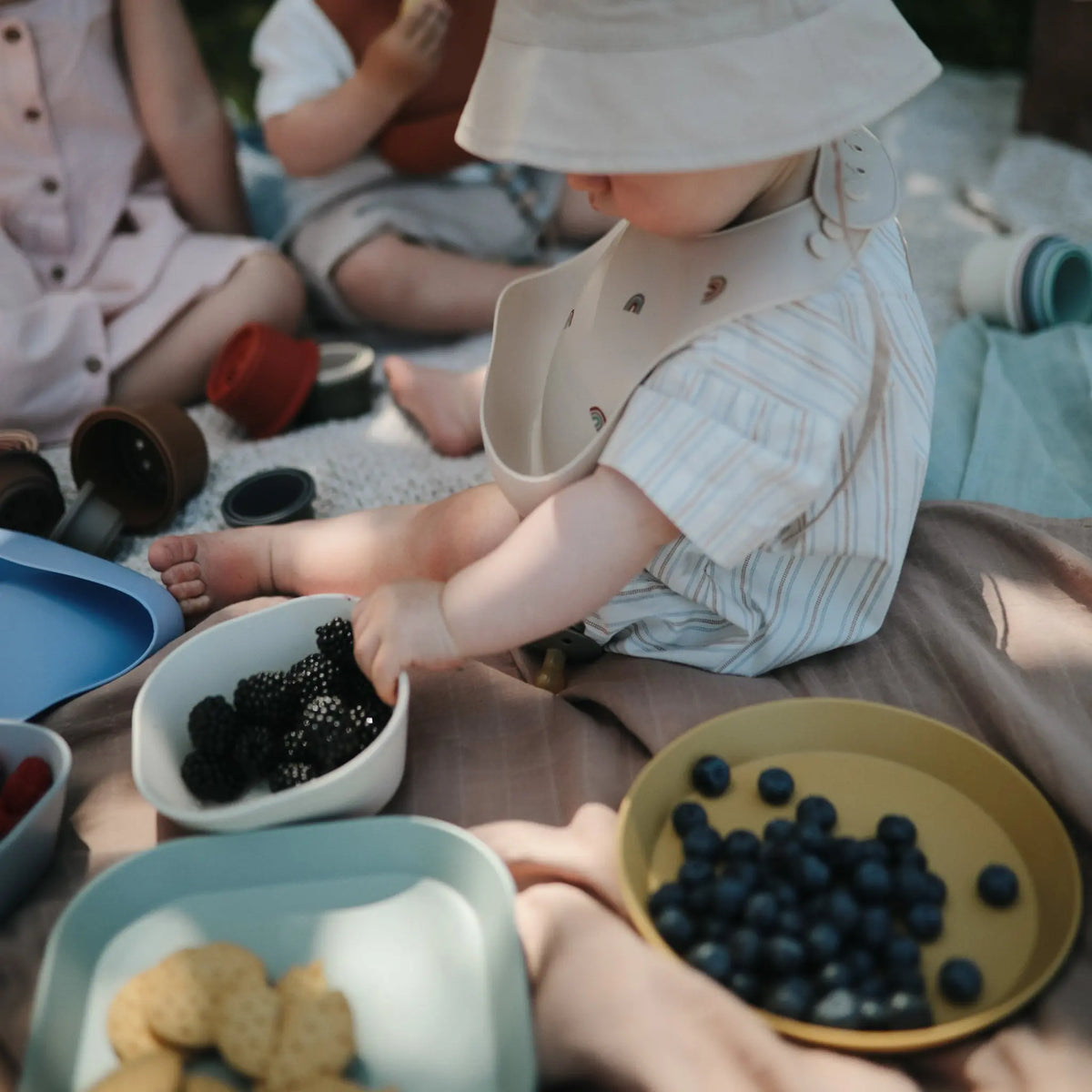Square Dinnerware Bowls | Dinnerware | The Baby Penguin