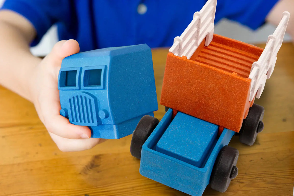 Luke's Toy Factory Stake Truck – 5-Piece Puzzle by Luke's Toy Factory – product image 5