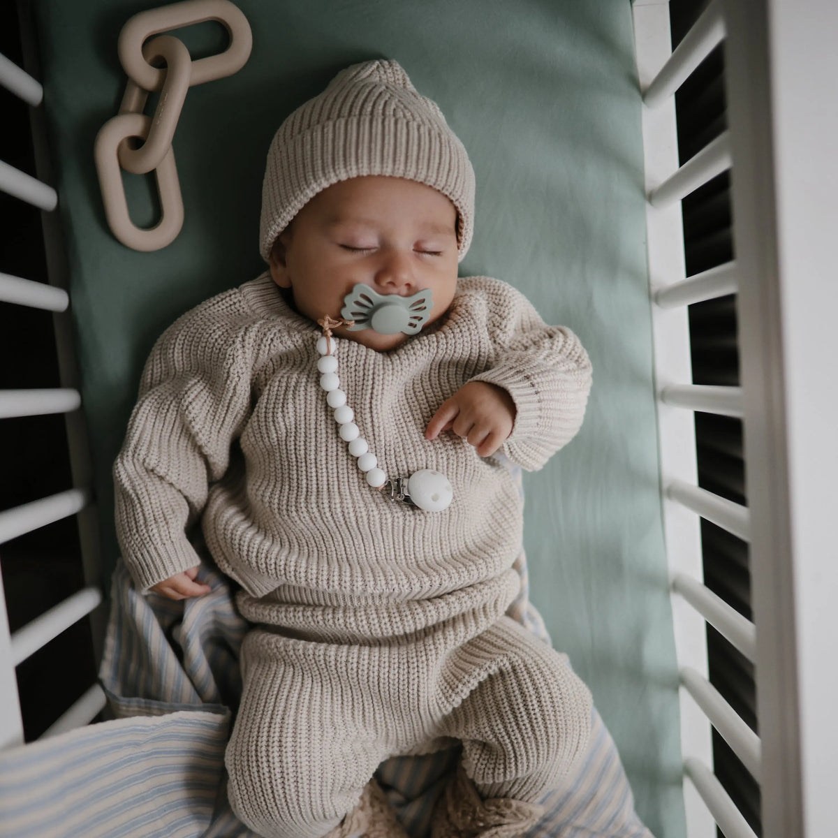 Stretchy MINI Crib Sheet | crib sheets | The Baby Penguin