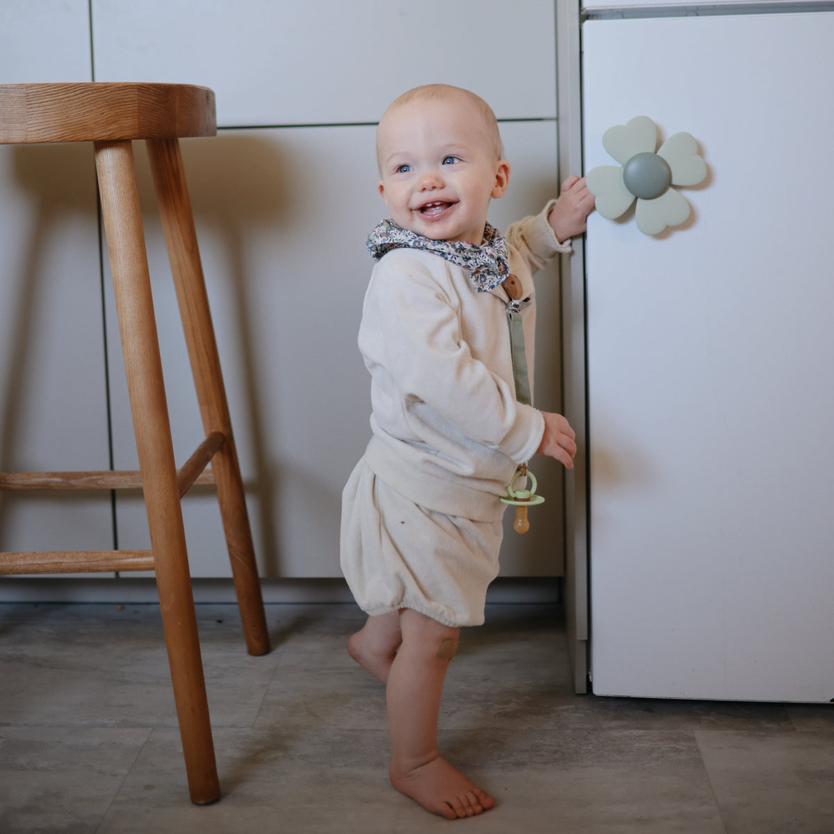 Suction Spinner Toy - The Baby Penguin